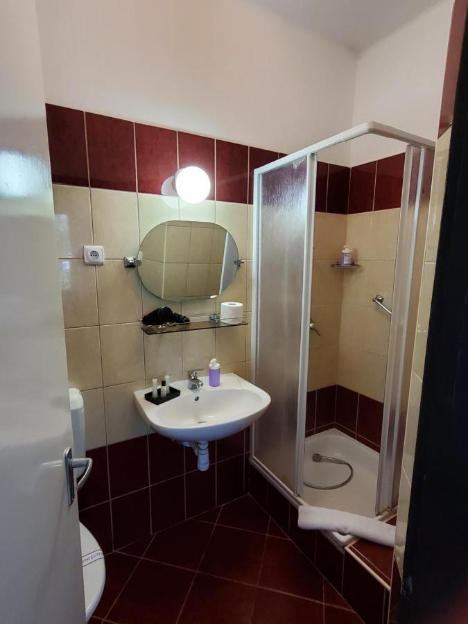 Liget Ueduelo Siofok B&B 외부 사진
